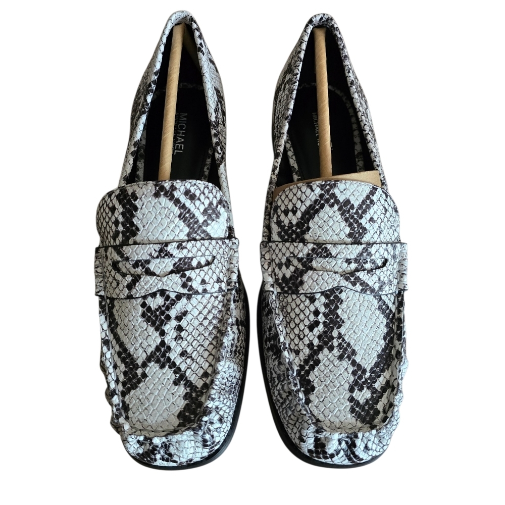 🔥NIB Michael Kors Carlson Loafer, Color: Aluminum, Size 7.5 - Picture 3 of 9